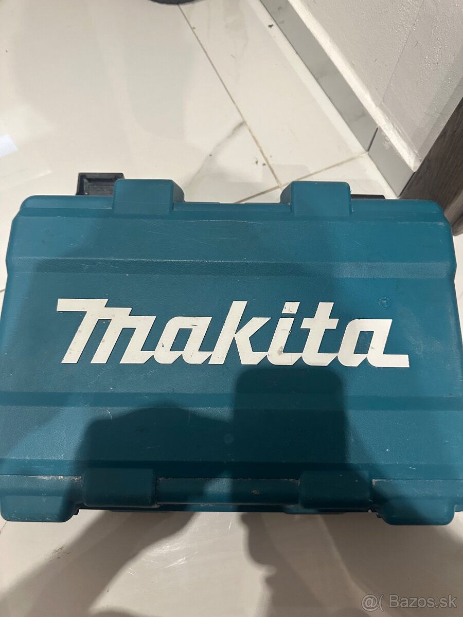 Aku utahovacka makita