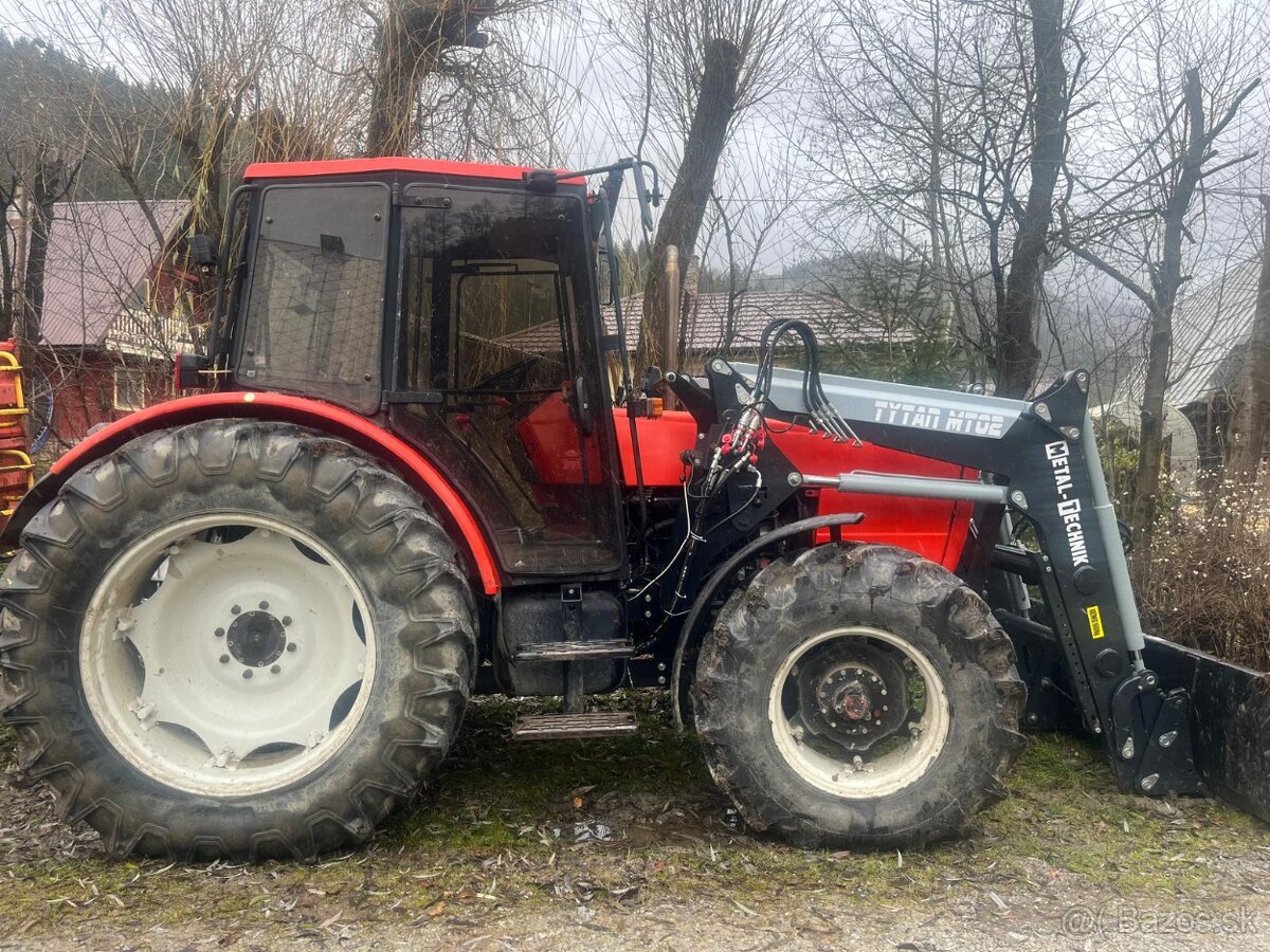 Zetor 10540 s čelním nakladačem