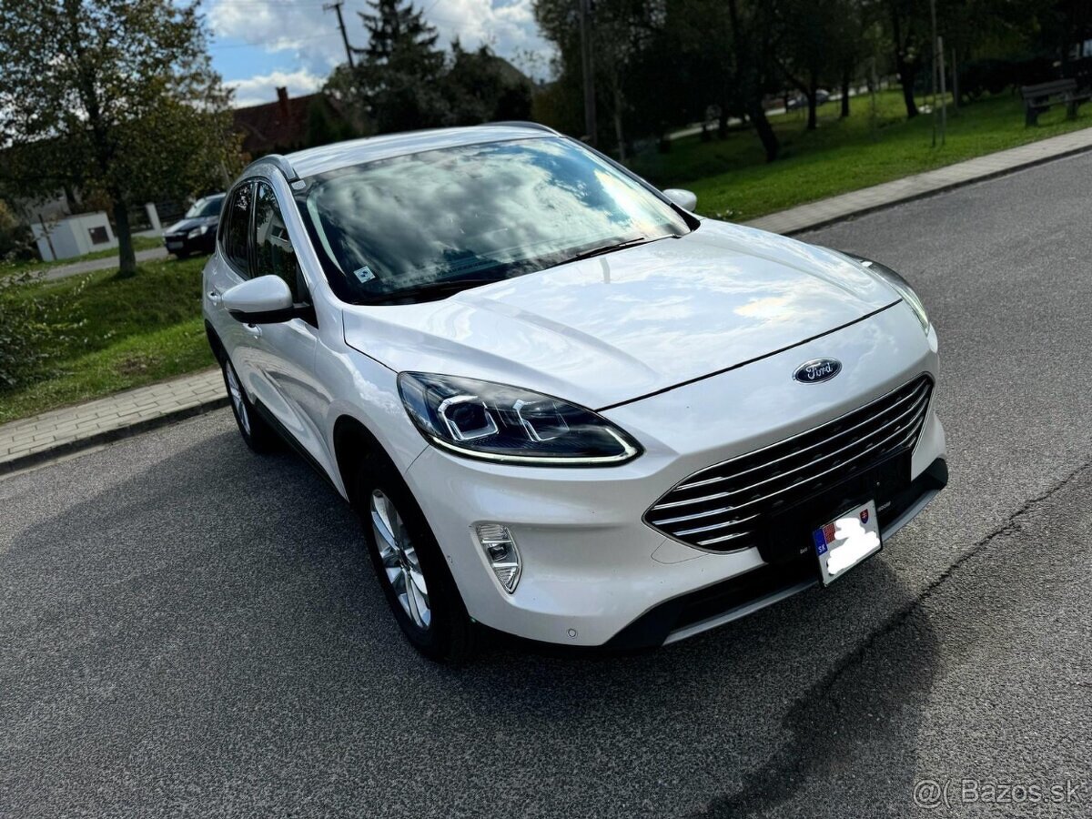 Ford Kuga 2.0 Ecoblue Bohata výbava TITANIUM