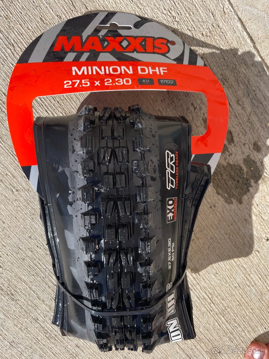 Nový plast 27,5x2,30 MAXXIS
