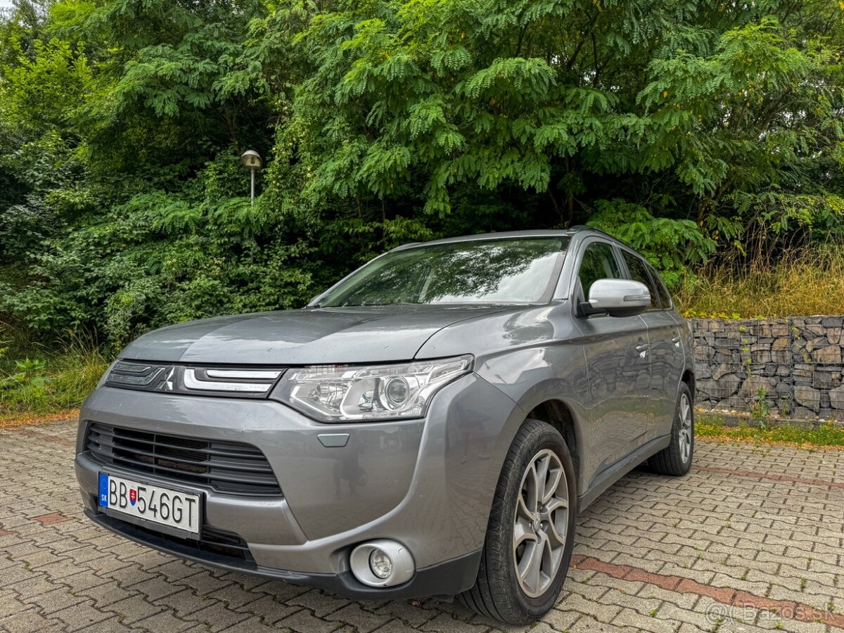 Mitsubishi Outlander 2.2 DI-D Intense A/T