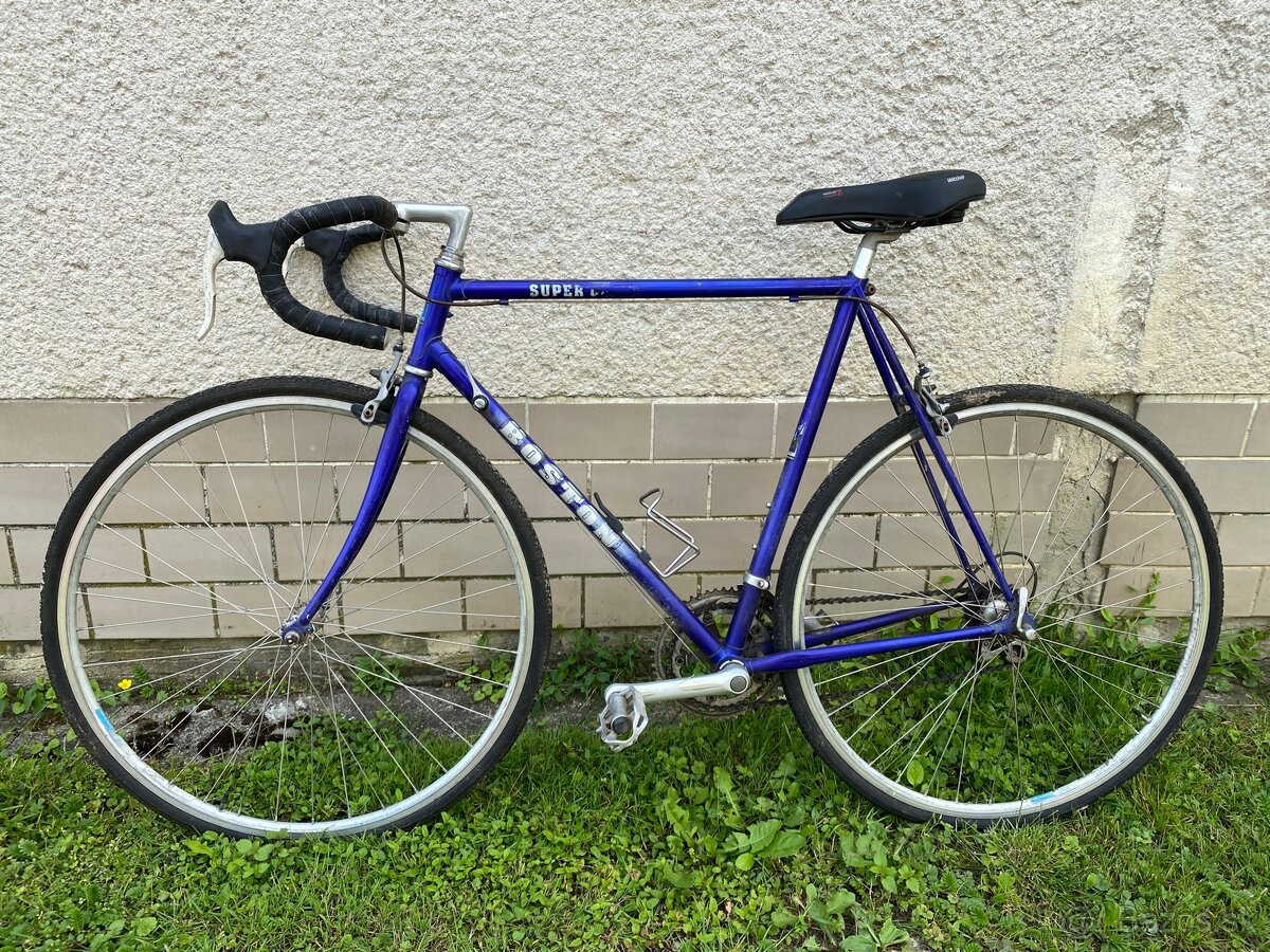 Cestny bicykel