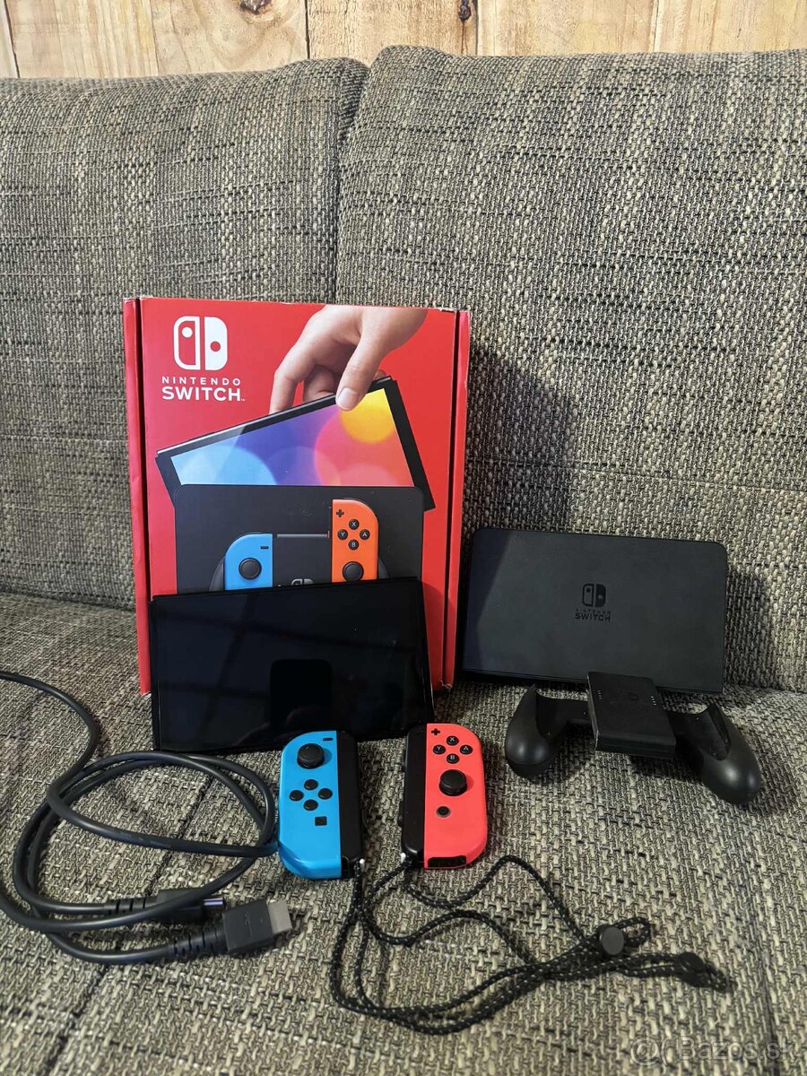 Predám Nintendo Switch OLED NEFUNKČNÝ DISPLEJ