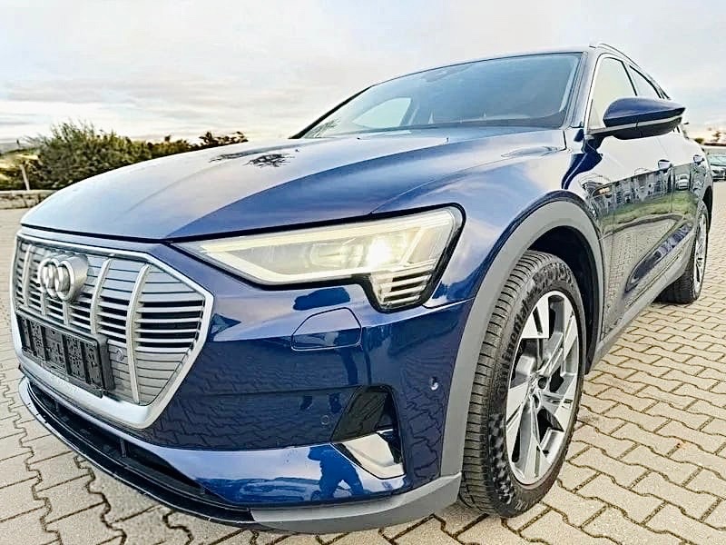 Audi E-Tron Quattro 50 230kw MATRIX/ŤAŽNÉ/KAMERA