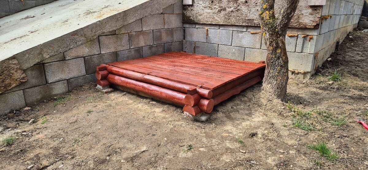 Pieskovisko z gulatiny