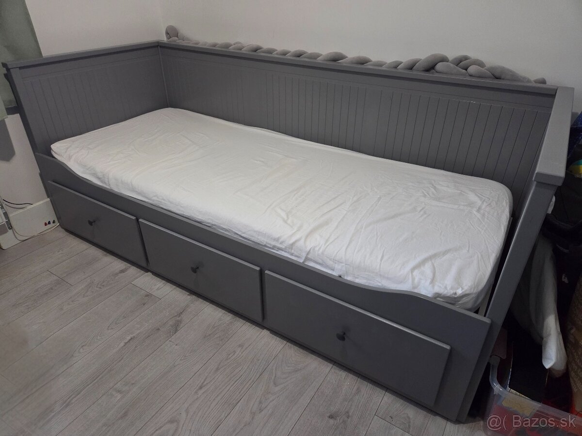 Postel Ikea Hemnes