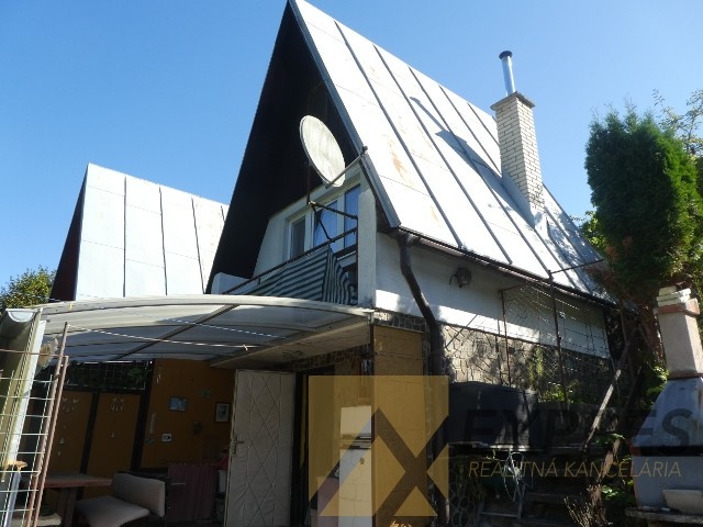 RK EXPRES - na predaj záhrada s chatkou v Novej Lehote.