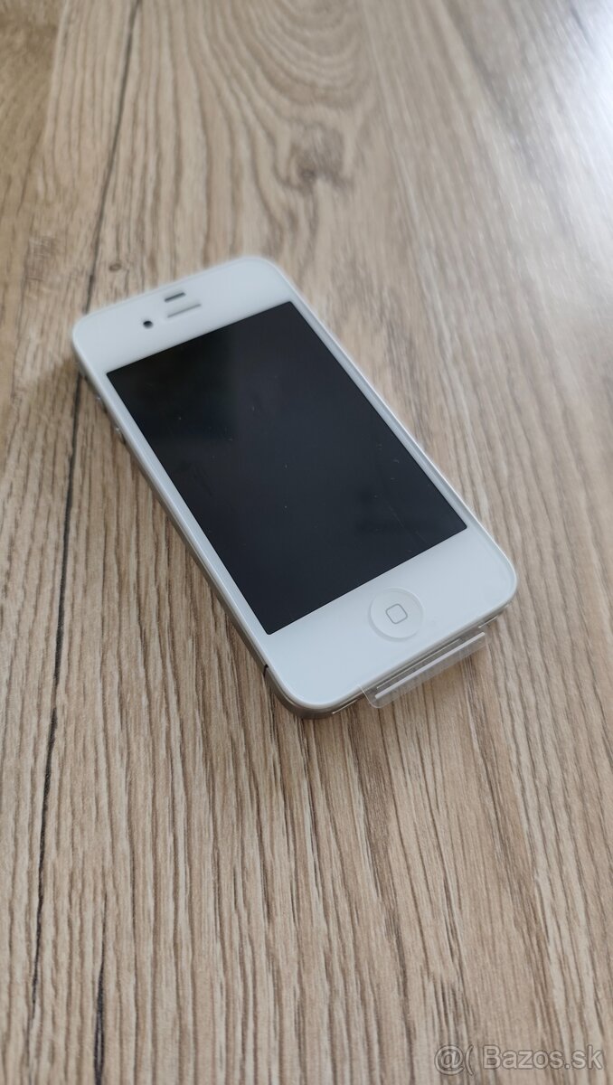 Nový iPhone 4 32GB White