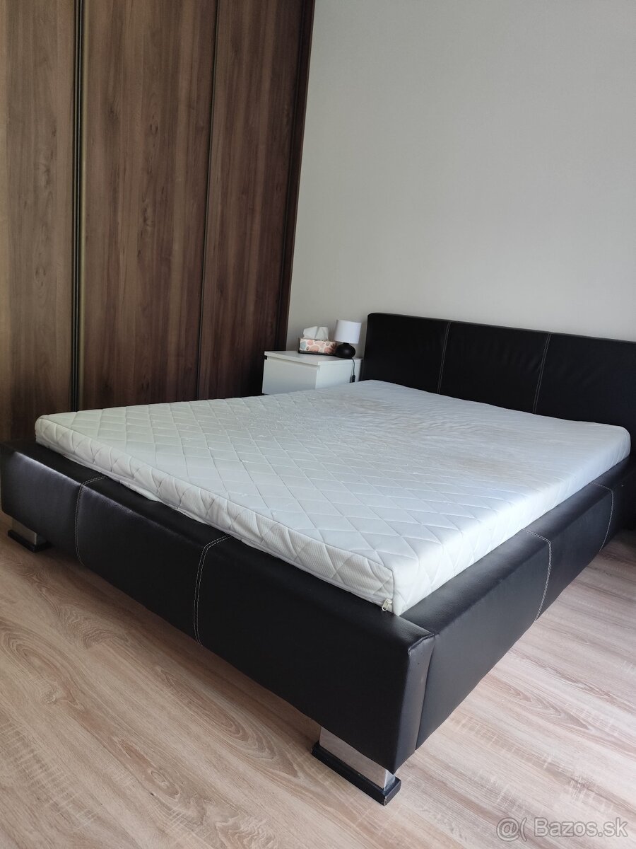 Manželská posteľ 140x200cm, 150€