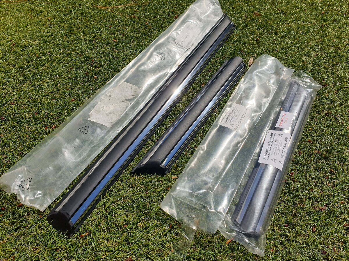 Predám bočné lišty na BMW E21