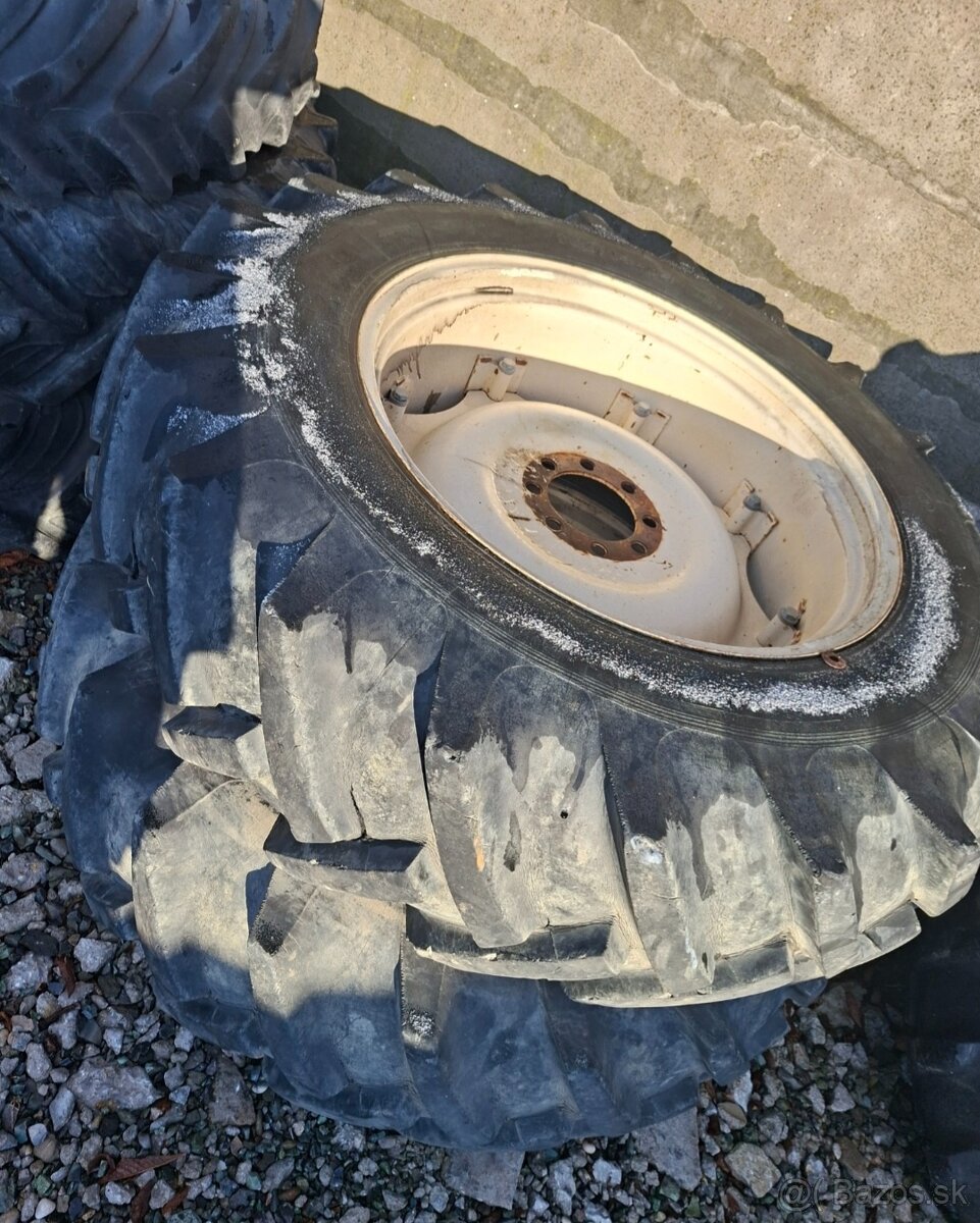 PREDAM NAFUKANY PAR KOLIES TRAKTOR ZETOR 16-9X34