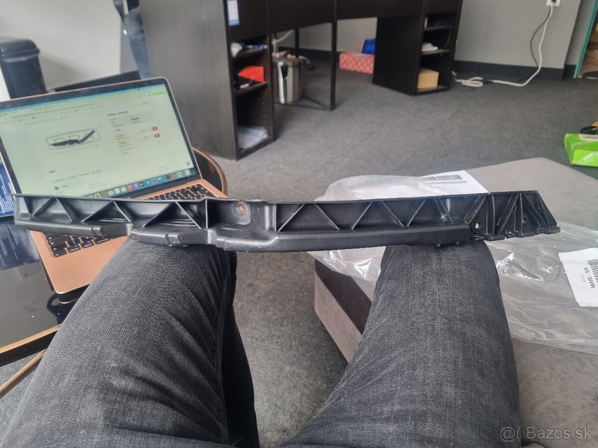 Držiak nárazníku/ŠKODA