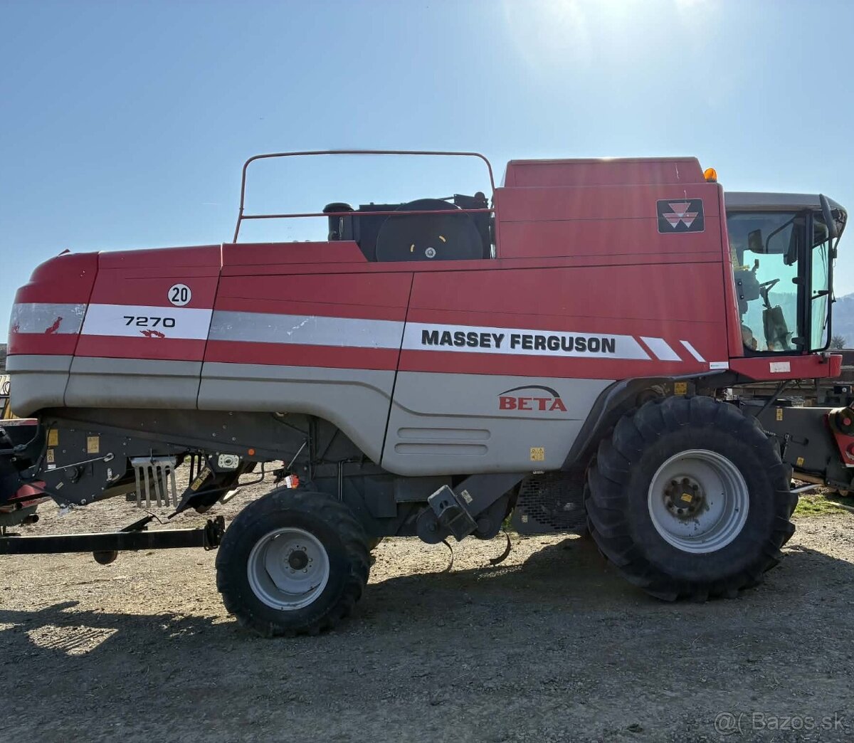 Predám kombajn Massey Ferguson Beta 7270
