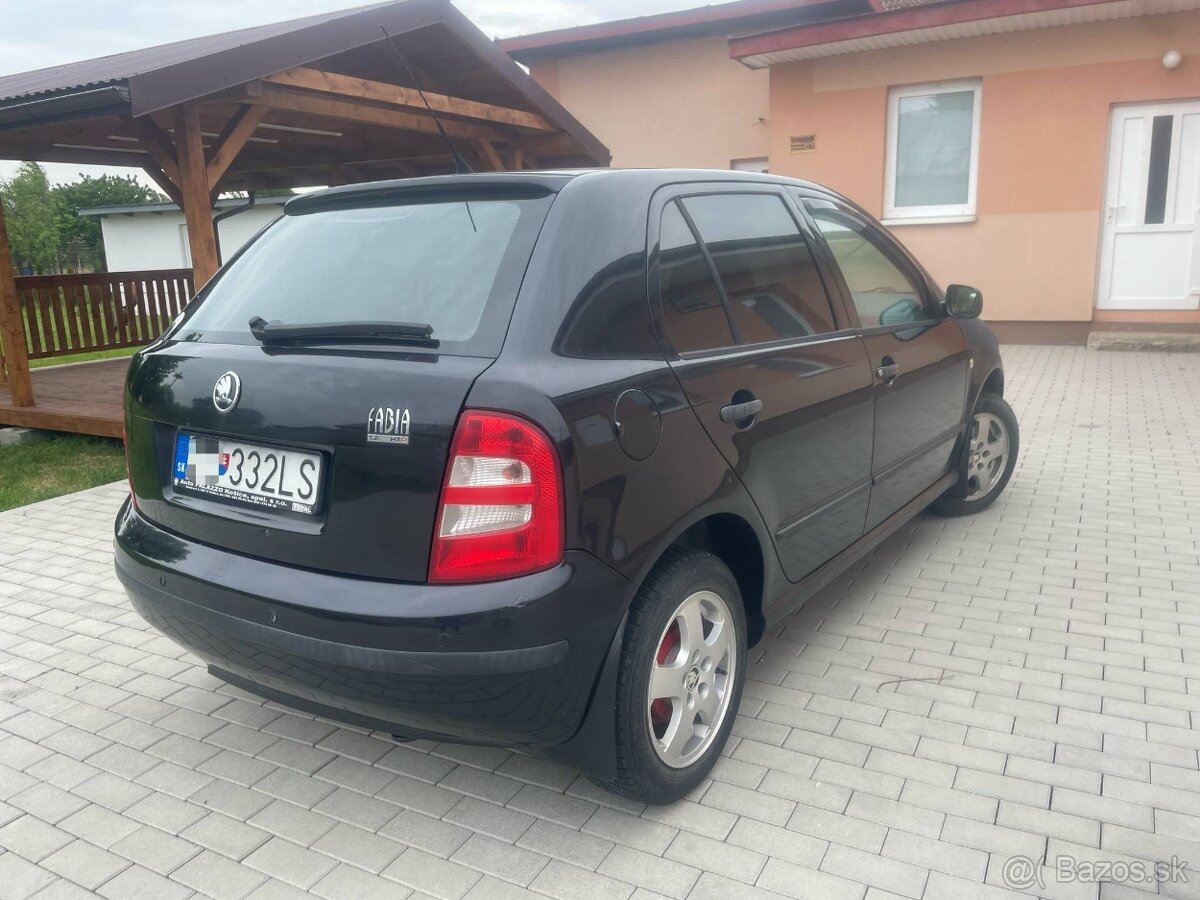 Škoda Fabiu 1.2 benzín 47Kw r.v2003