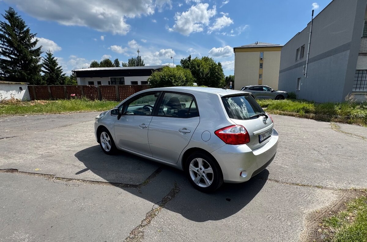 Toyota Auris 1.6 VVT-i 97 kW
