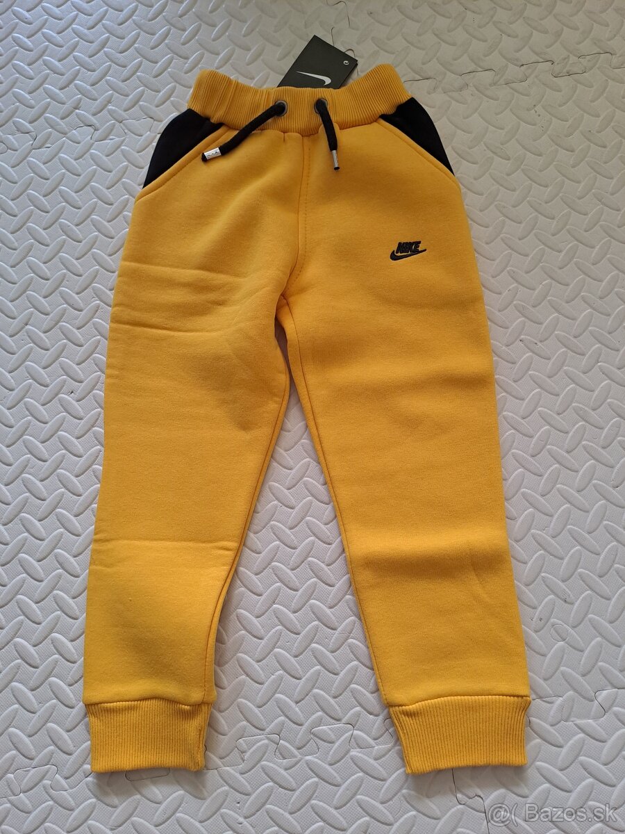 Tepláky nike 104