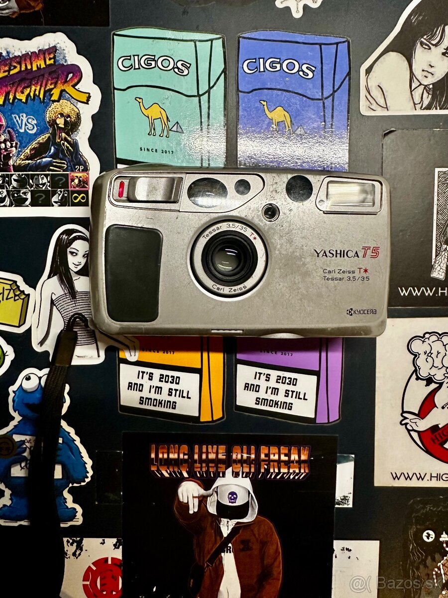 Yashica T5