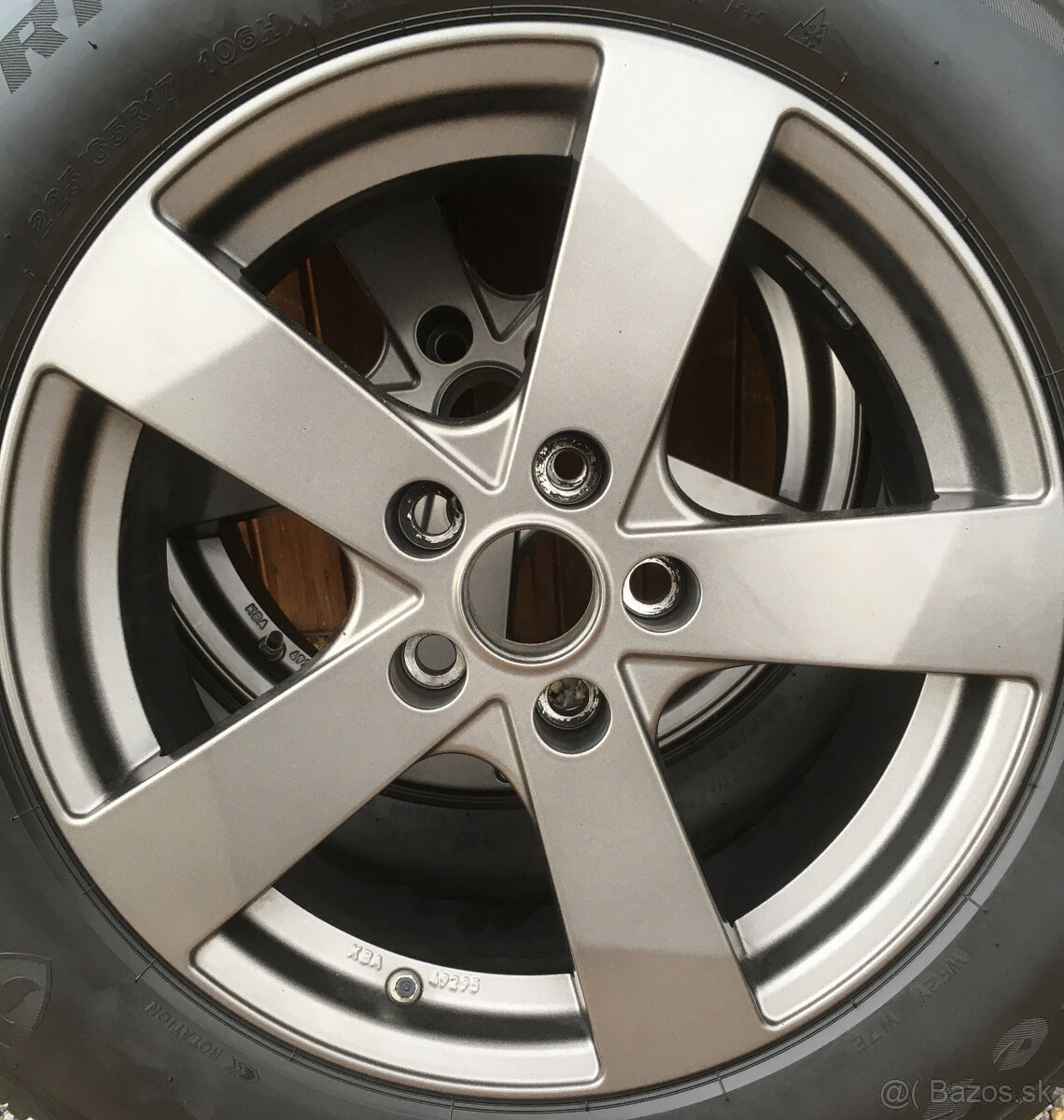 Predám 4ks 17" diskov Dezent TS8987, 7Jx17
