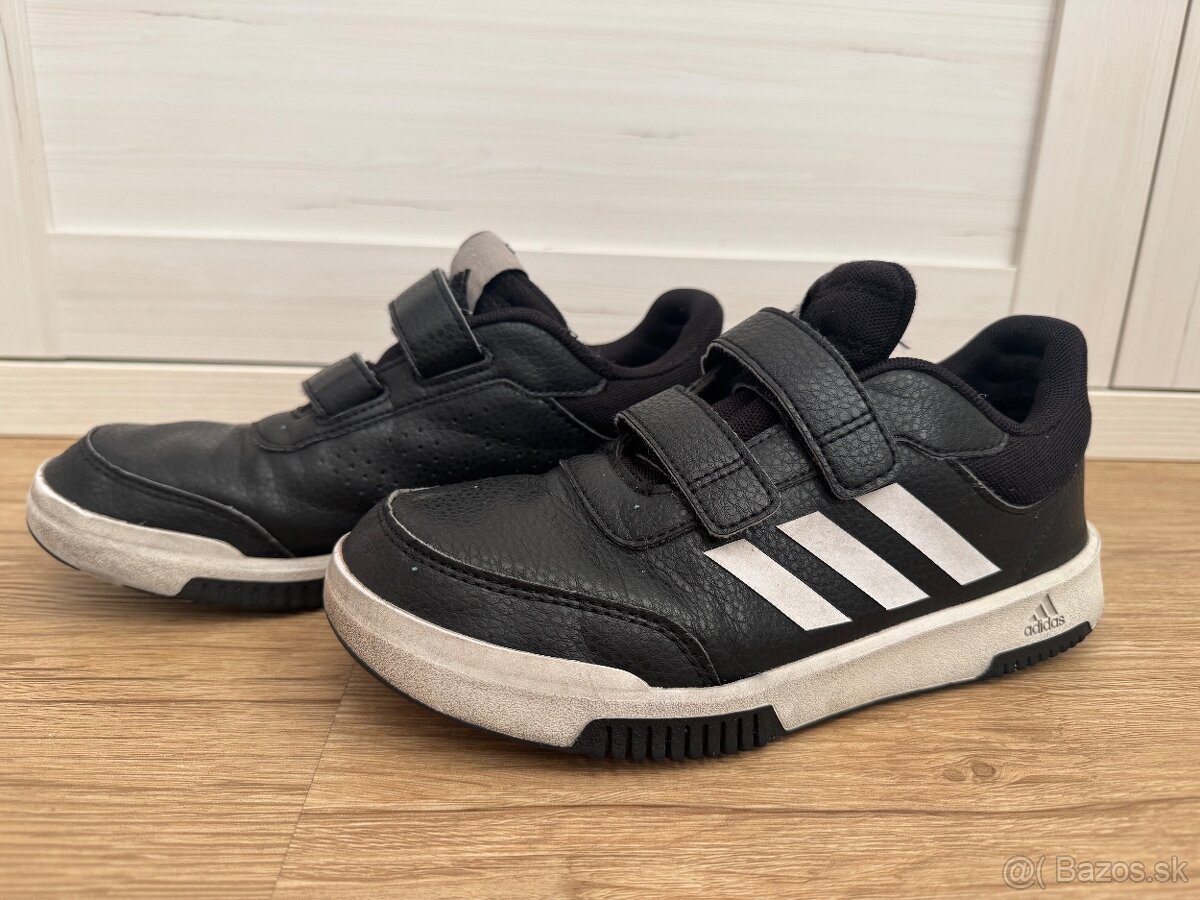 Adidas tenisky