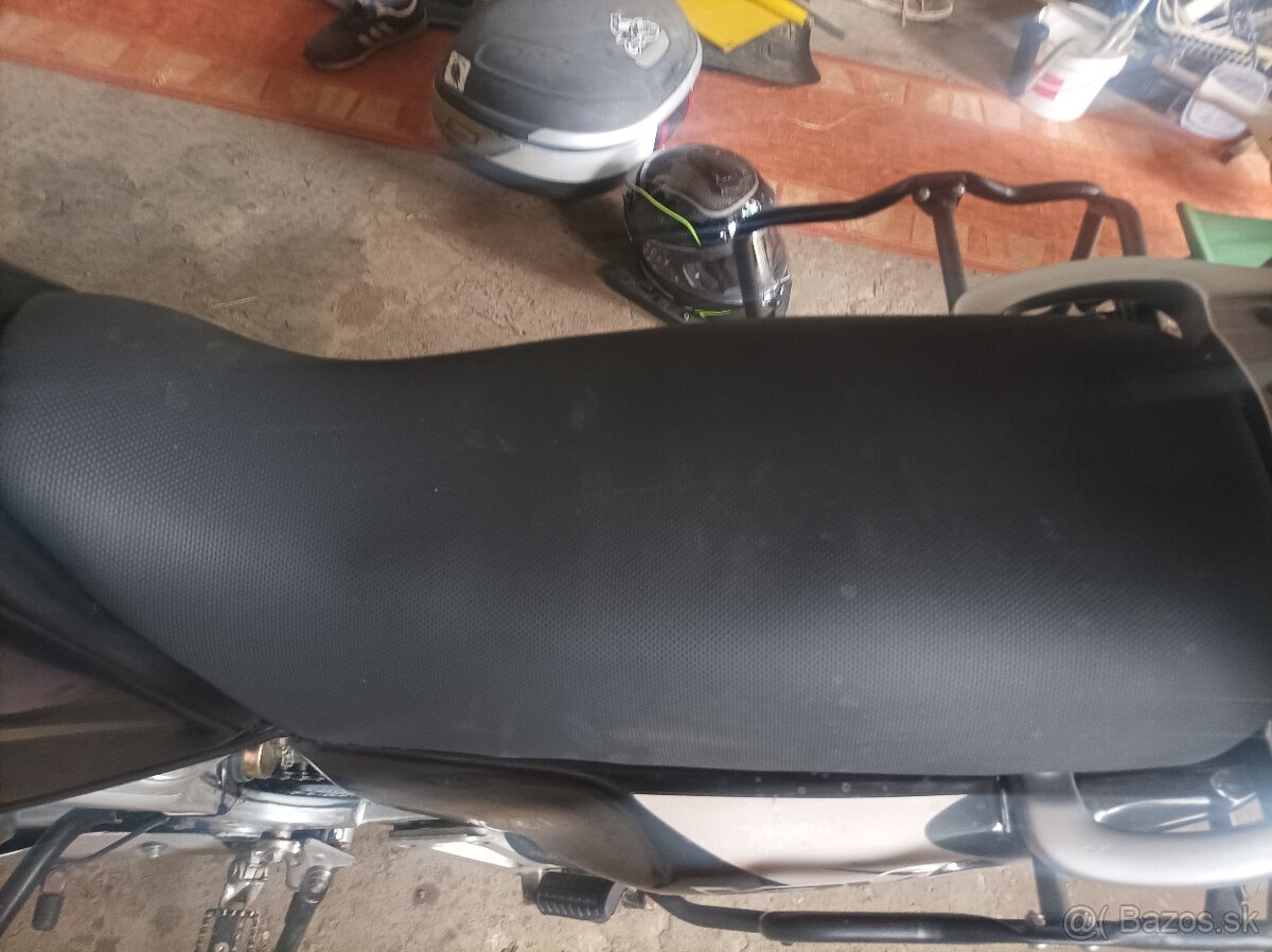 Honda Africa Twin 750