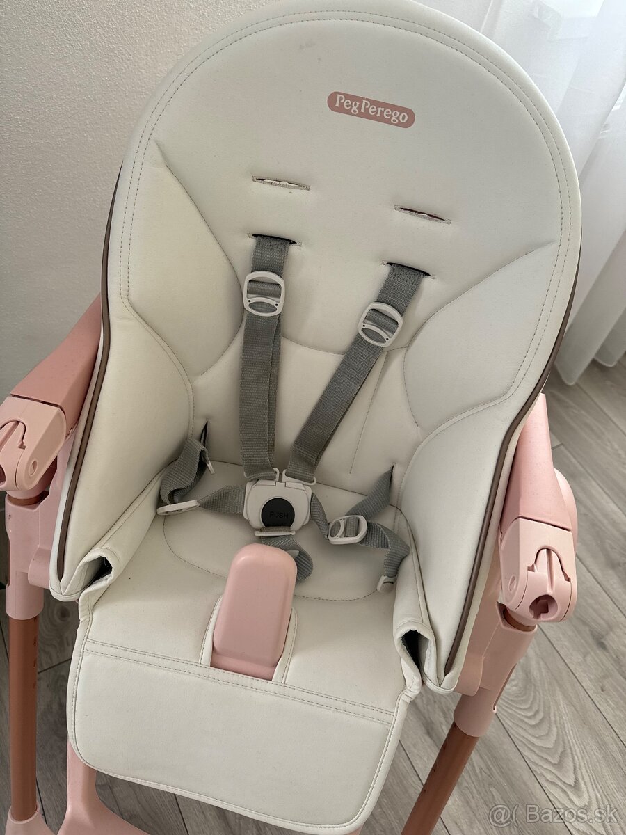Peg Perego follow me stolička