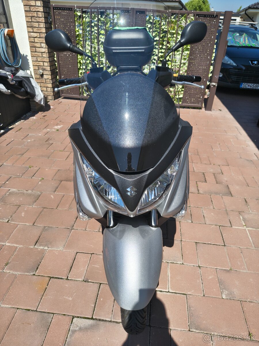 Suzuki Burgman UH 125