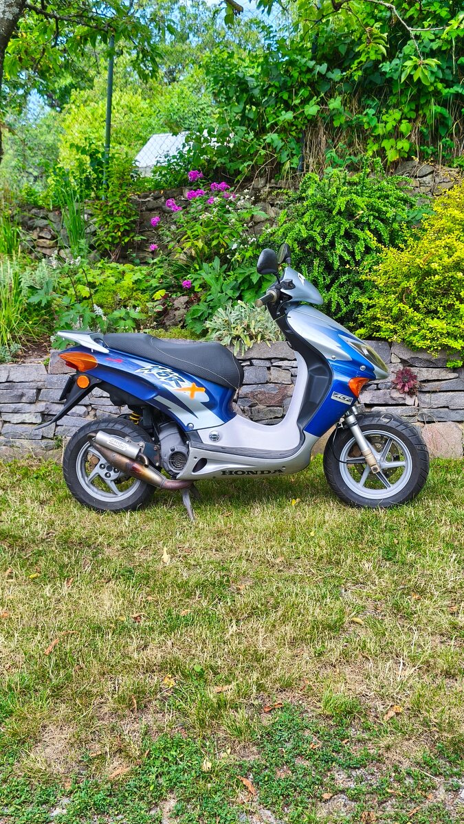 Honda X8R X