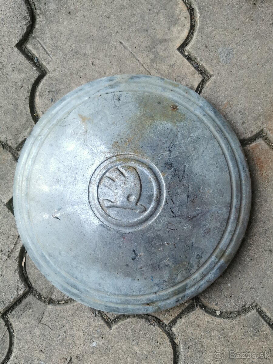 Staré puklice škoda