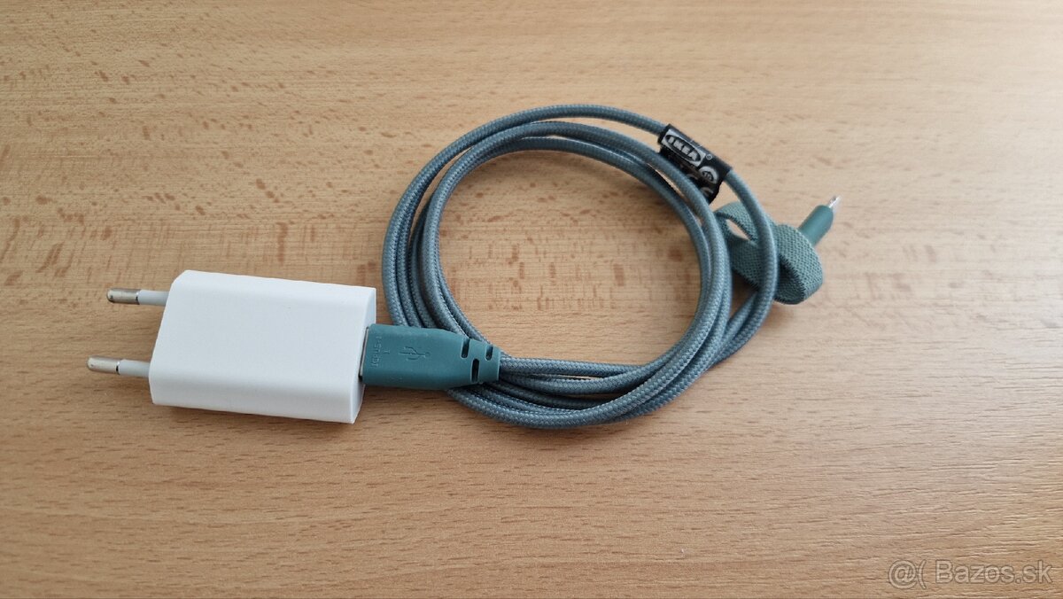 Kábel lightning pre nabíjanie Apple zariadení s adaptérom