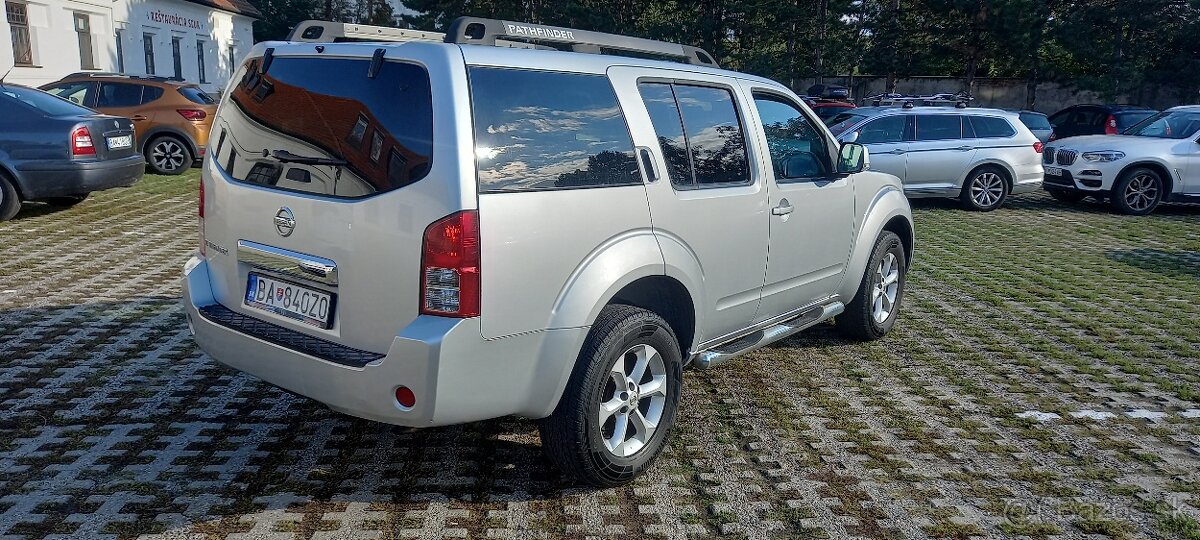 Predam Nissan Pathfinder 2.5 D 126kw,R.V. 12/2009 6s manual
