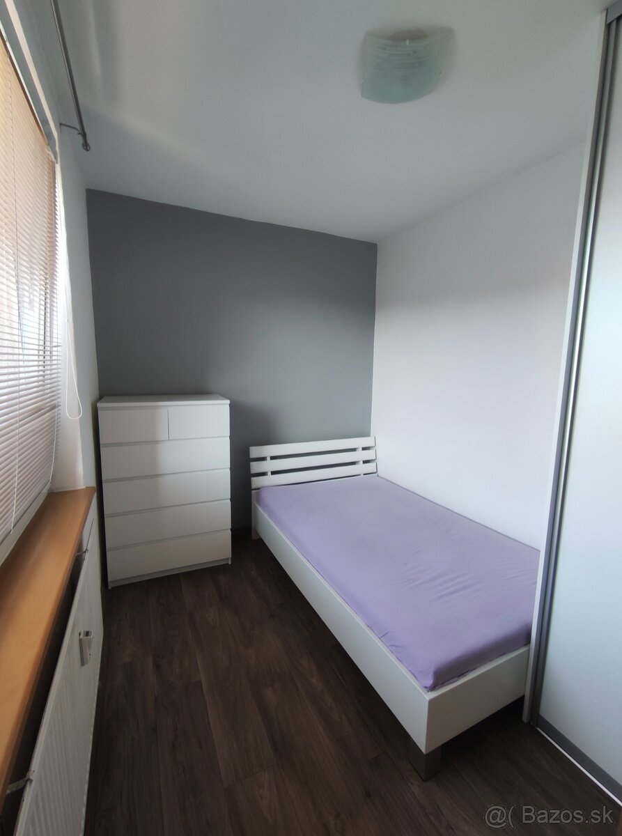 Trojizbovy byt Senica