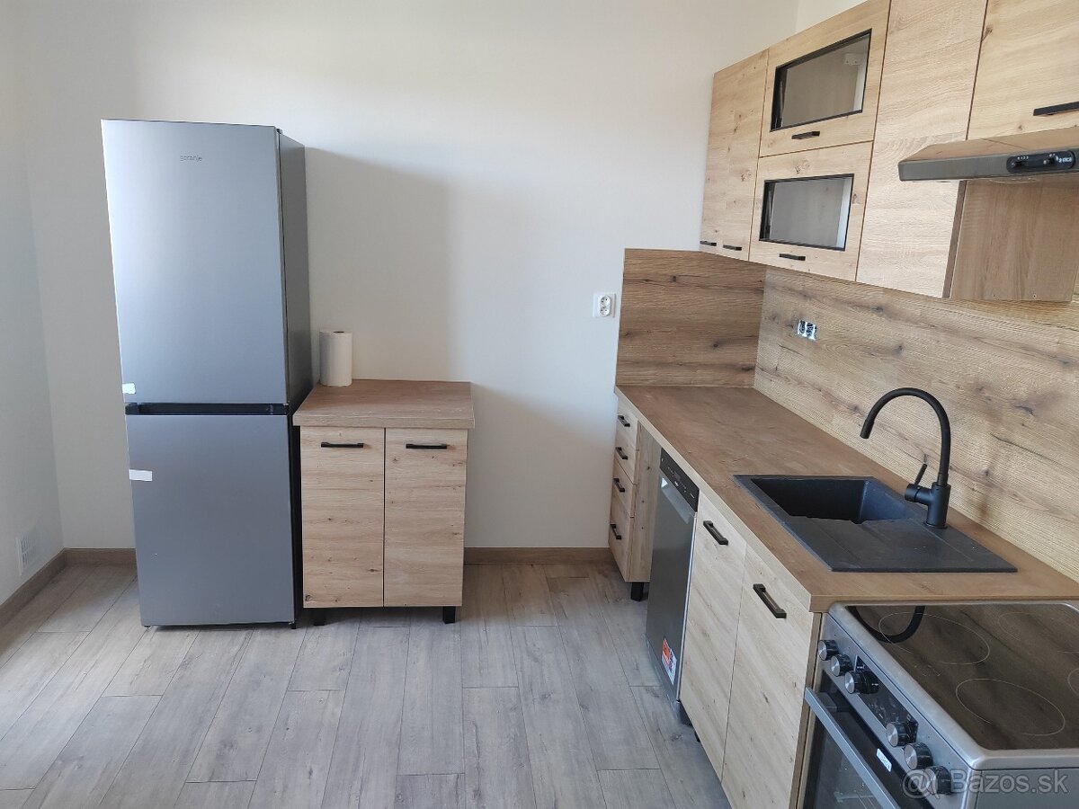 Predaj 2 izbového bytu  pri STOP SHOPE.