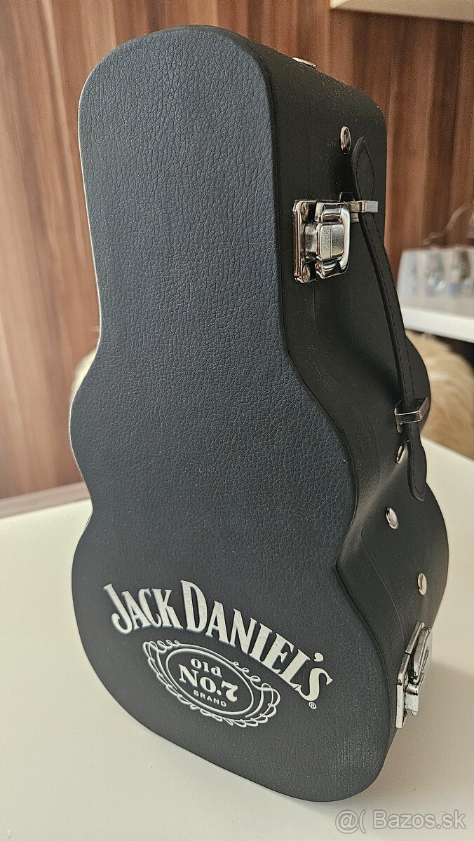 Whisky Jack Daniels 0.7l v gitarovom púzdre