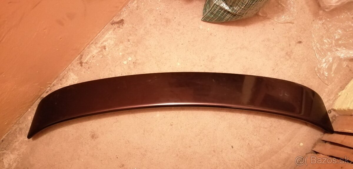 Zadné krídlo Vectra A