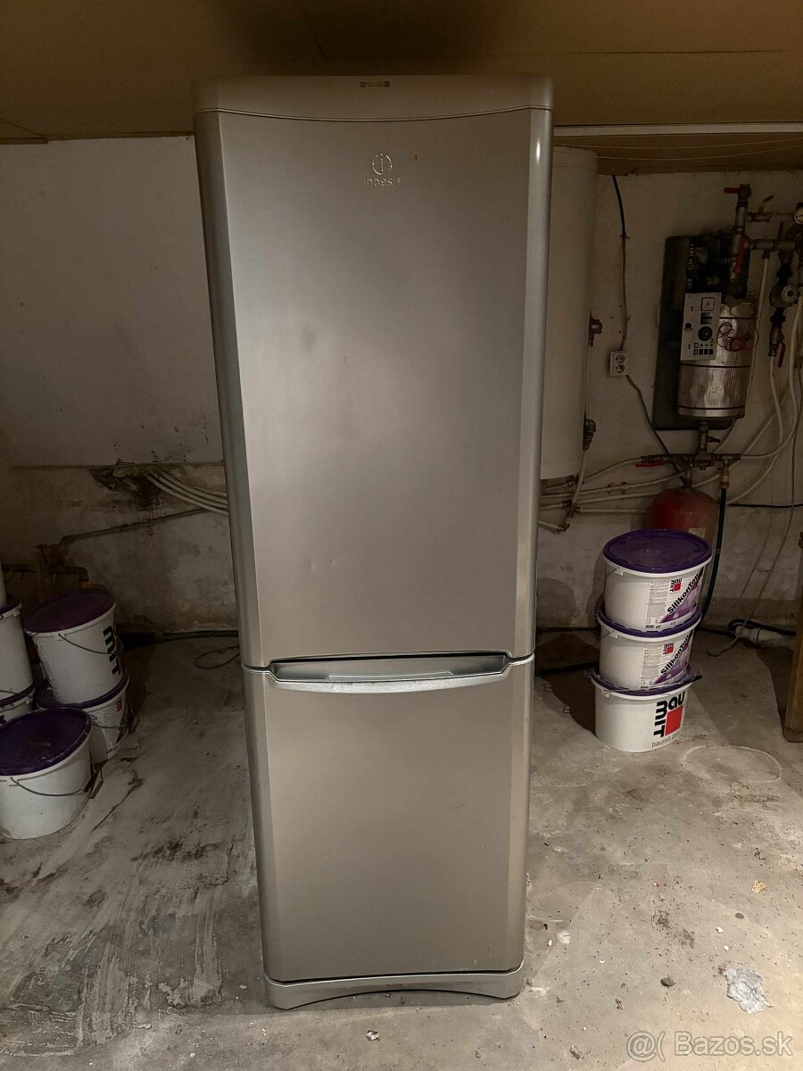 Chladnička s mrazničkou