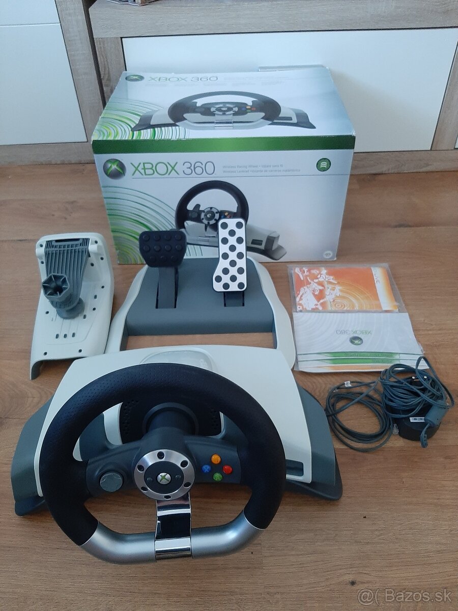 Xbox 360 volant s pedalmi Microsoft