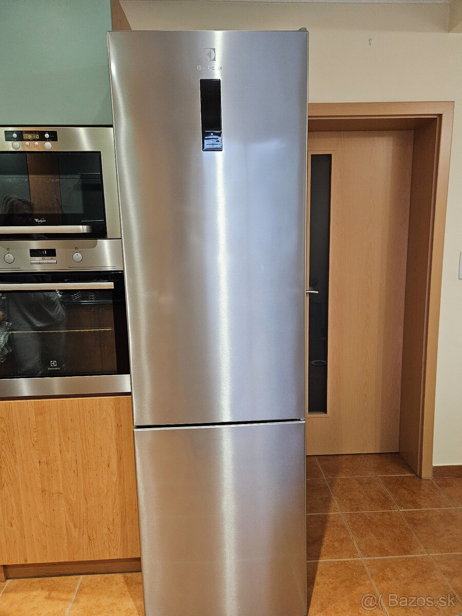 Electrolux chladnicka s mrazničkou