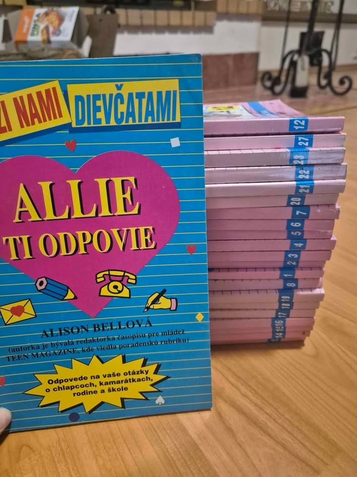 Predám sériu kníh "Medzi nami dievčatami" od L. E. Blair –
