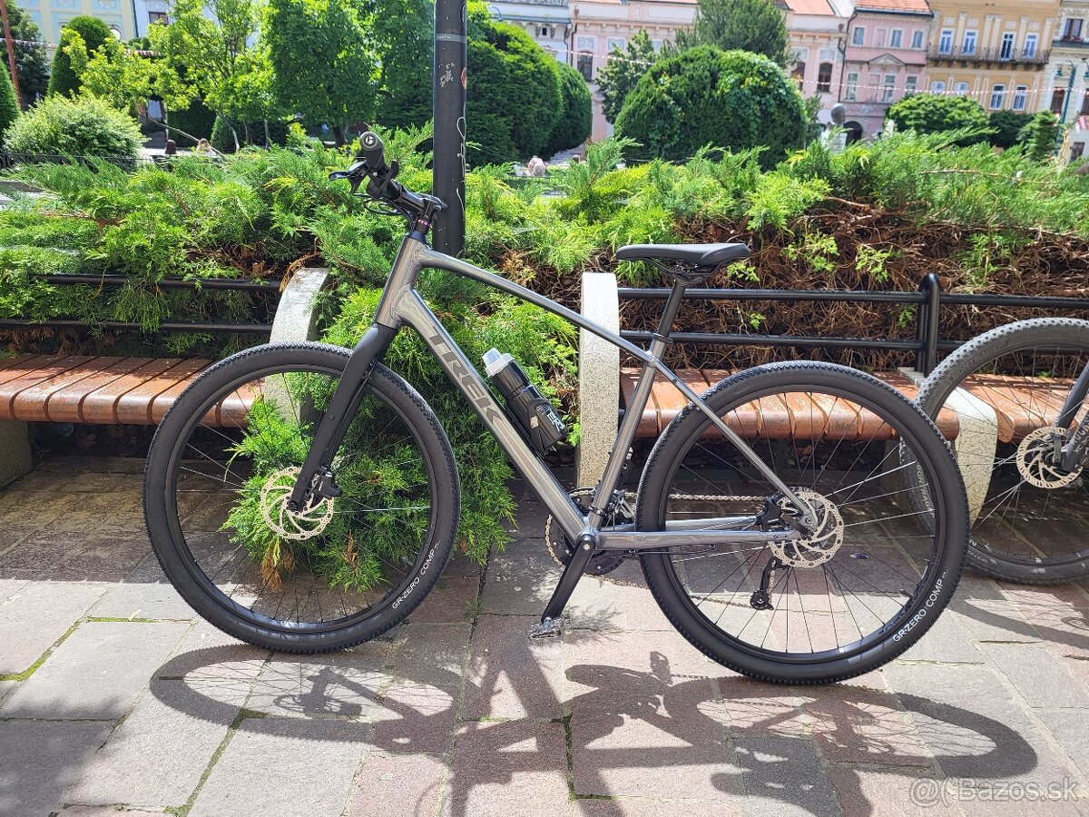 Trekovy damsky bicykel