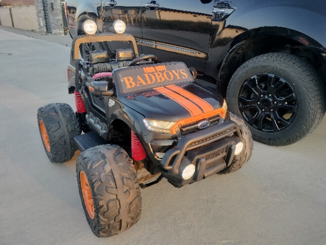 Elektrické autíčko Ford Ranger Monster truck