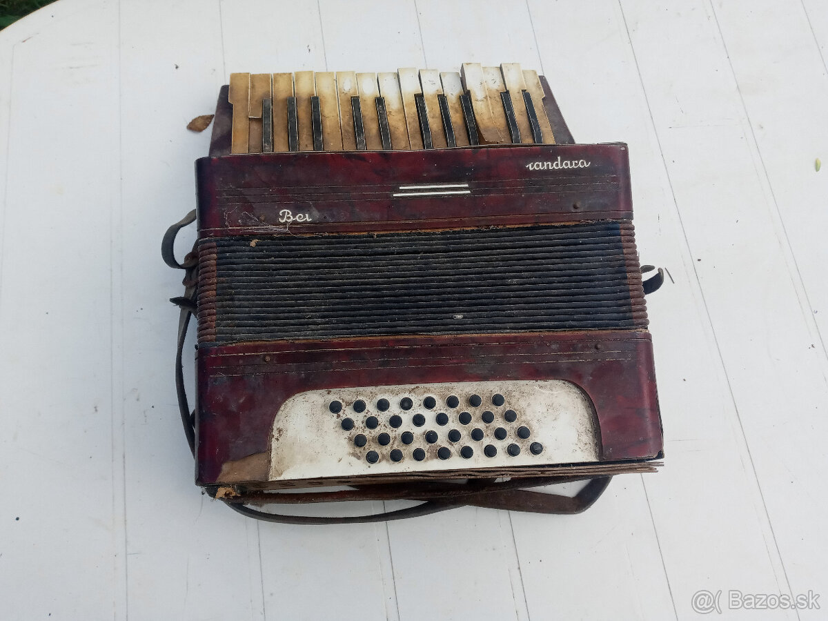 HARMONIKA