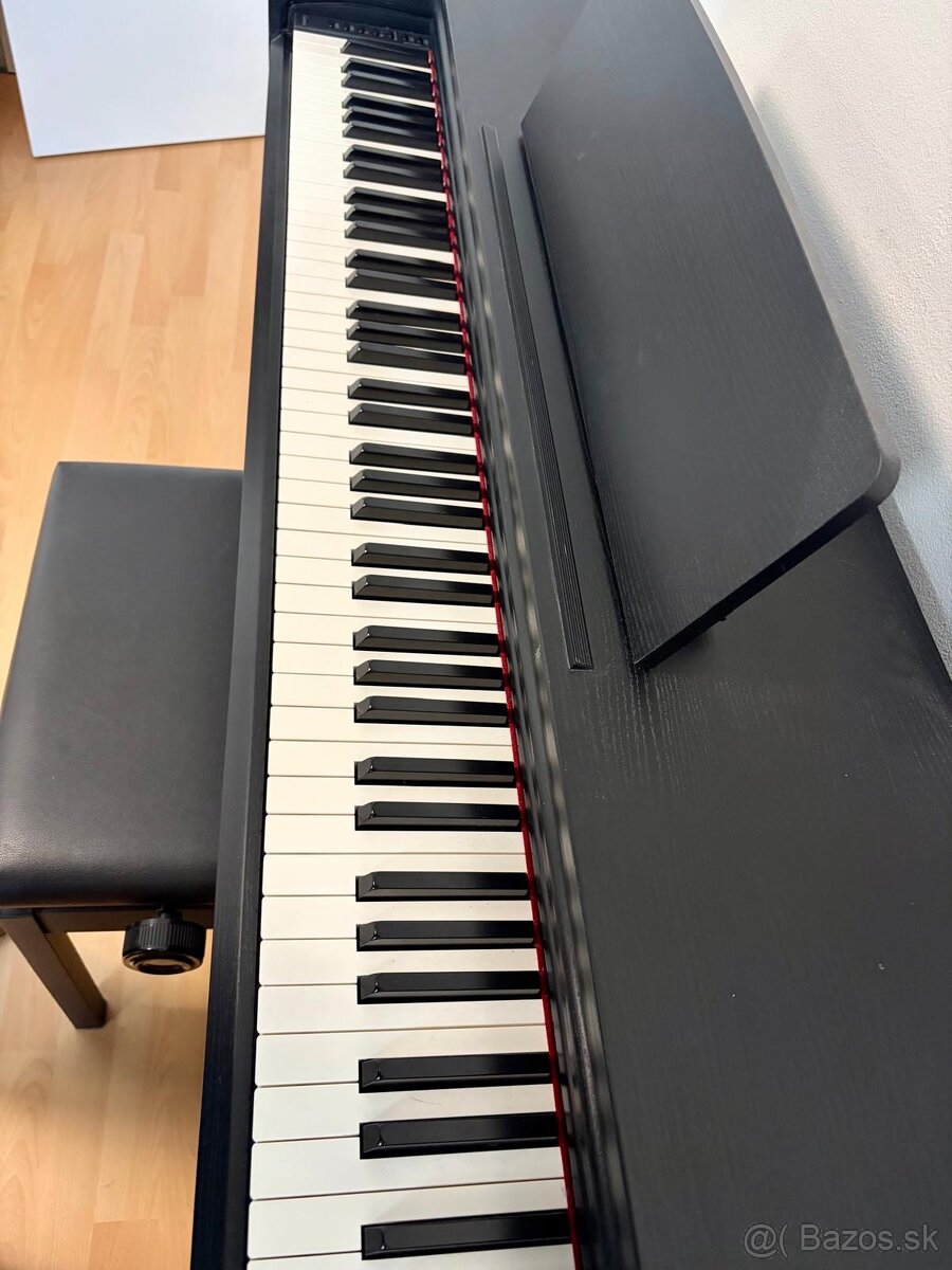 Digitalne piano Yamaha CLP525B + kreslo