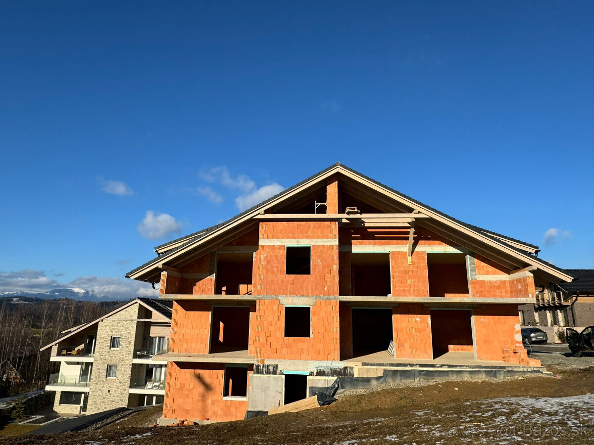 PREDAJ: 2i apartmán 57,57m2 pod lyž.vlekom Čierny Balog