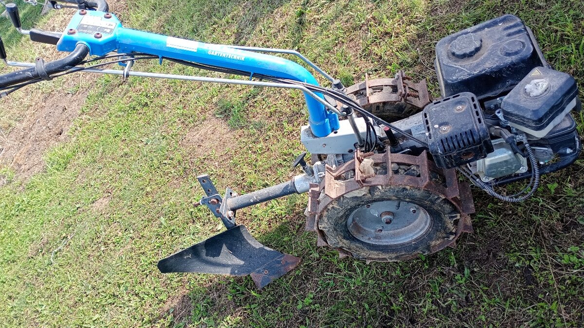 Dvojkolesovy malotraktor Gude