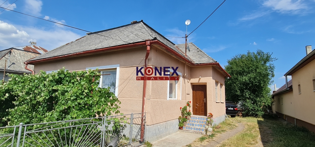 NA PREDAJ Pekný rodinný dom - Ostrov