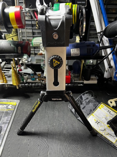 Stojan na cestny bicykel alebo gravel od zanačkyTopeak.