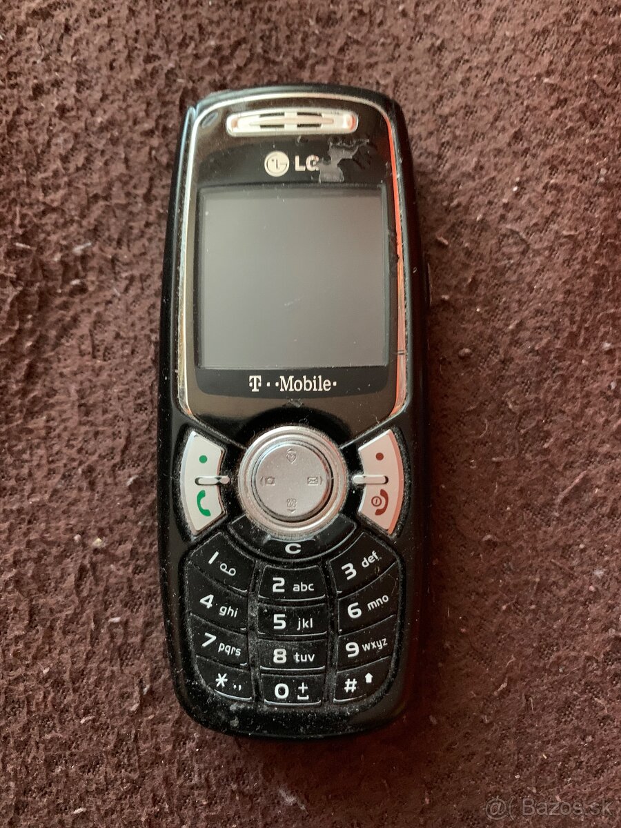 Predám tlacitkovy mobilny telefon LG