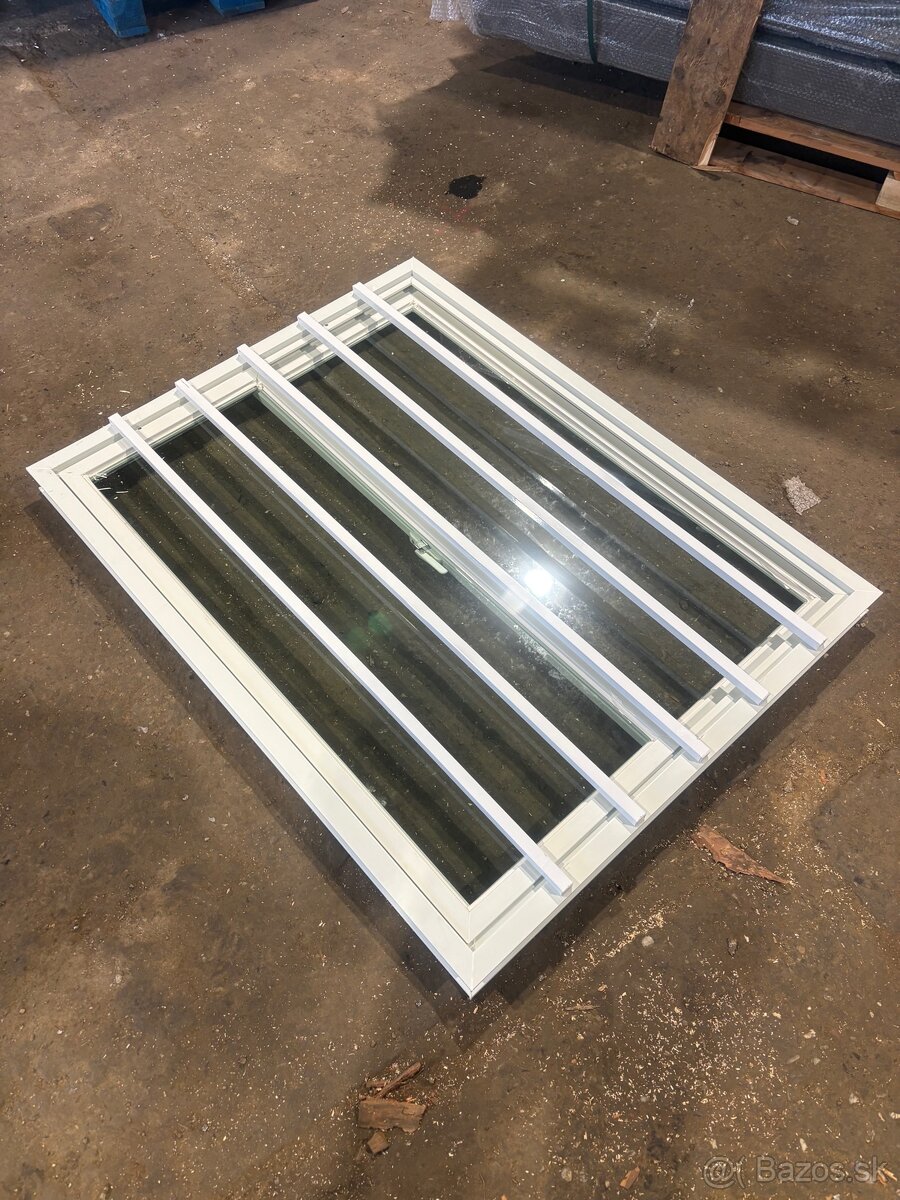 Predám plastové omrežované okná. (Polykarbonát)