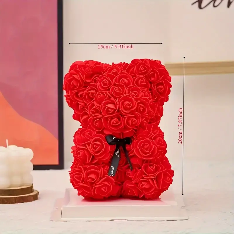 Medveď z ruží červený