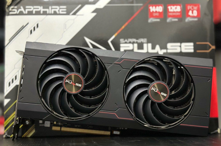 Sapphire Pulse AMD Radeon RX 6700 XT 12GB